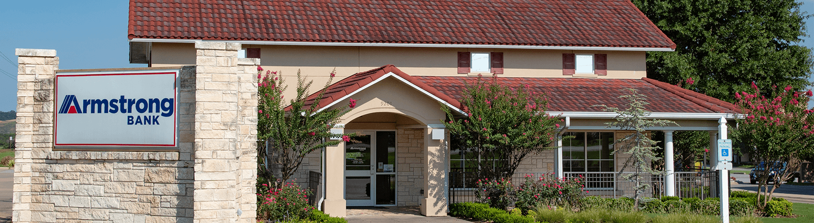 Armstrong Bank Fort Smith branch, Rogers Avenue, Williamsburg Square